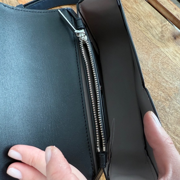 Kate Spade New York Small Flap Shoulder Bag ✨ New without tags – never used! - Picture 6 of 10